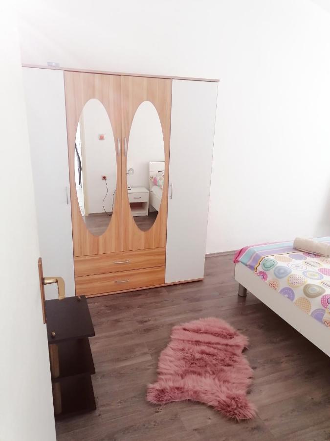 Apartmán Apartman Vil Sveti Vid-Miholjice Exteriér fotografie