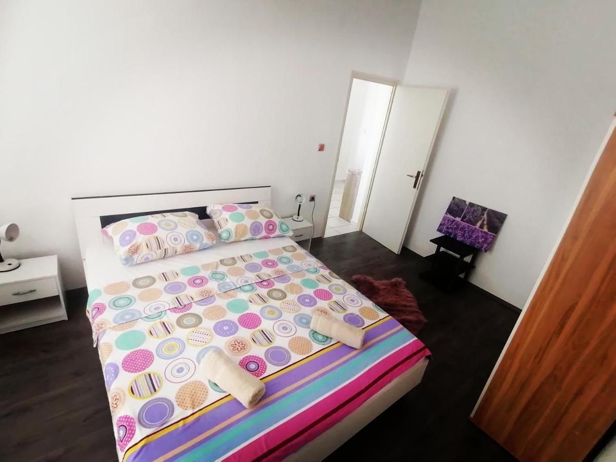Apartmán Apartman Vil Sveti Vid-Miholjice Exteriér fotografie