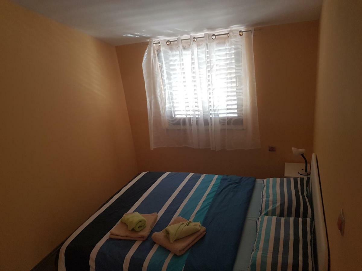 Apartmán Apartman Vil Sveti Vid-Miholjice Exteriér fotografie